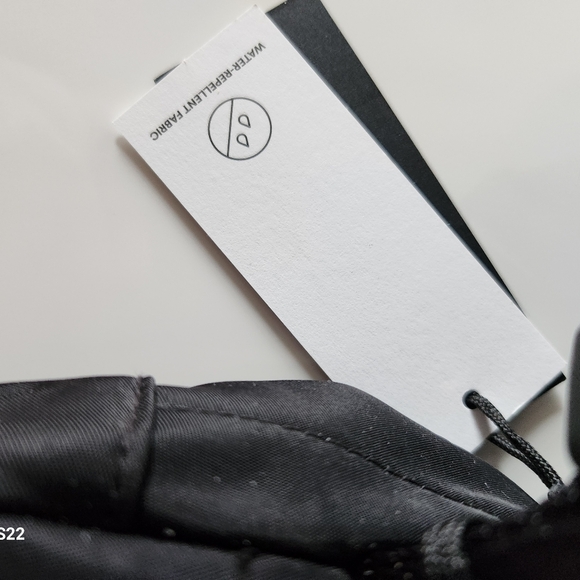 TNA Aritzia On The Way Bag Belt Bag New with Tags - Picture 5 of 8